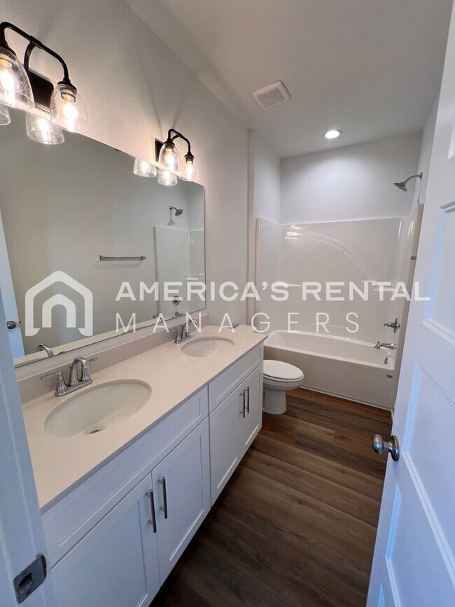 Building Photo - MOVE IN SPECIAL!!! New Construction Home for Rent in Robertsdale, AL!!! AVAILABLE NOW! Sign a 13 ...