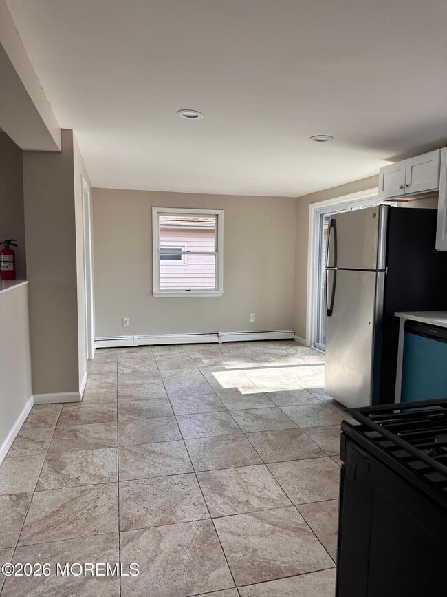 Building Photo - 294 19th Ave