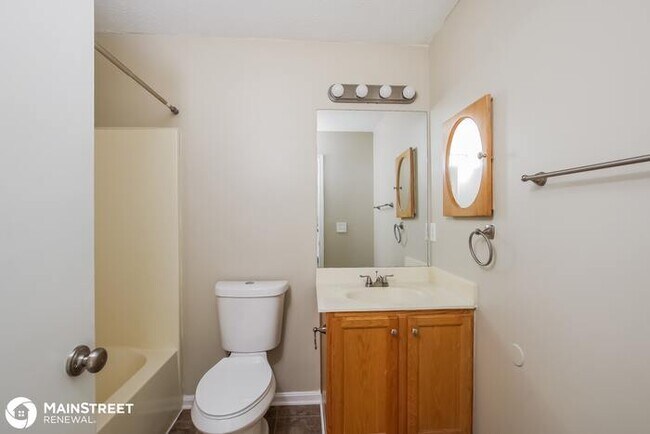 Building Photo - 4118 Mimosa View Dr, Louisville, KY 40299