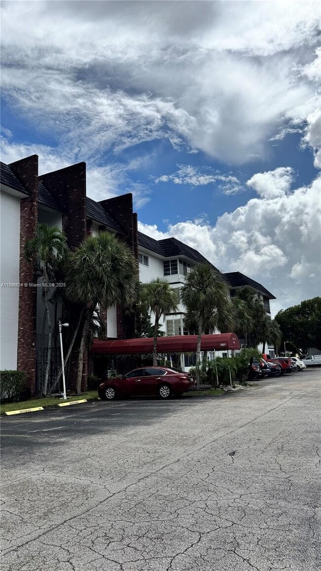 Building Photo - 4740 NW 21st St