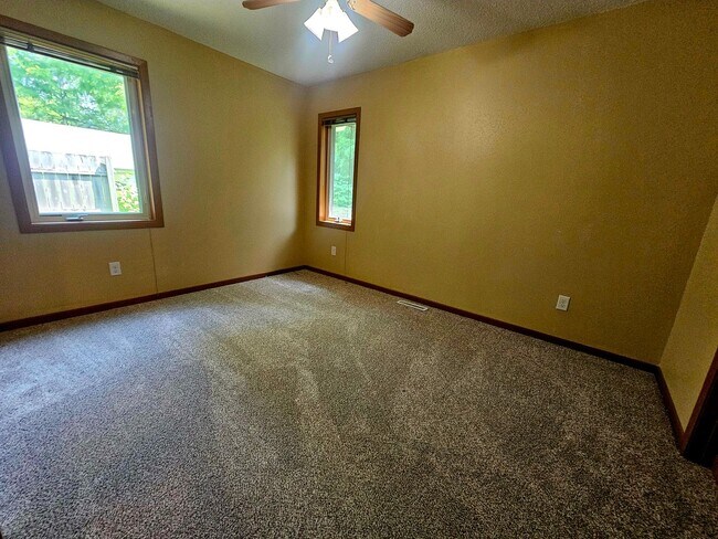 Building Photo - 3 Bedroom House built in 2003 Located in a...