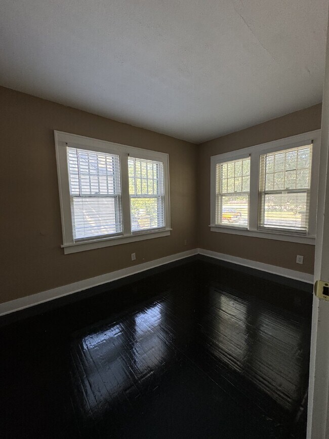 Building Photo - Updated 3 bedroom, 1 bathroom house with washer/dryer hookups Hurry! Limited-Time Special: NO APP...