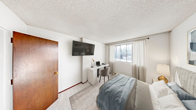 Building Photo - 946 Stockton St