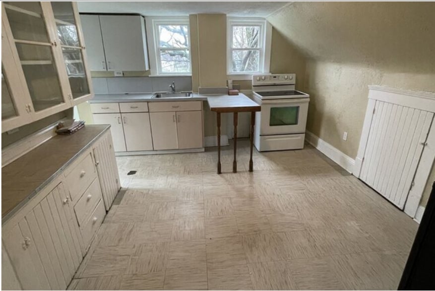 Building Photo - 7111 Elton Ave