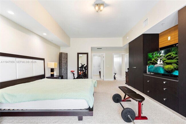 Building Photo - 5300 NW 87th Ave