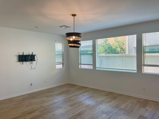 Building Photo - Great San Diego Rental