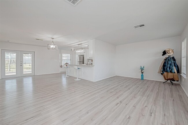 Building Photo - 1612 2nd St