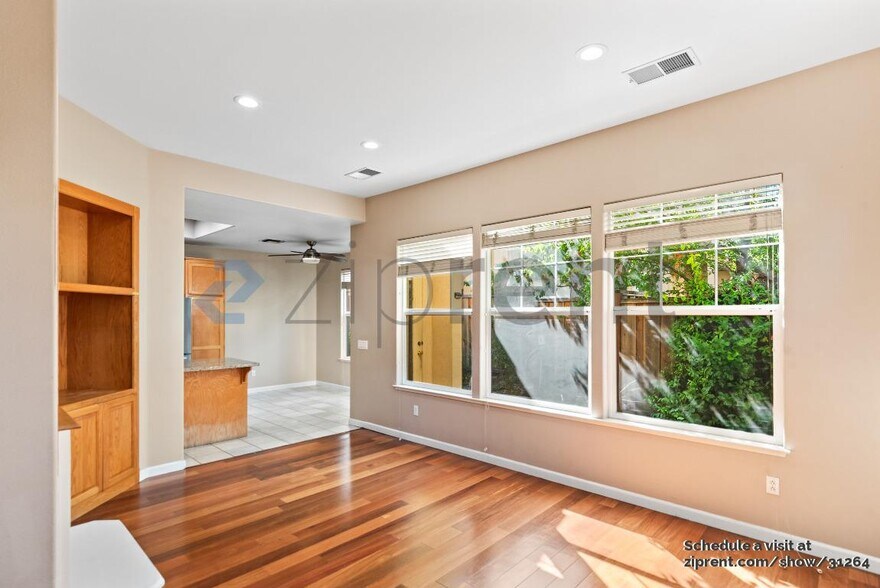 Building Photo - 3774 Florian St