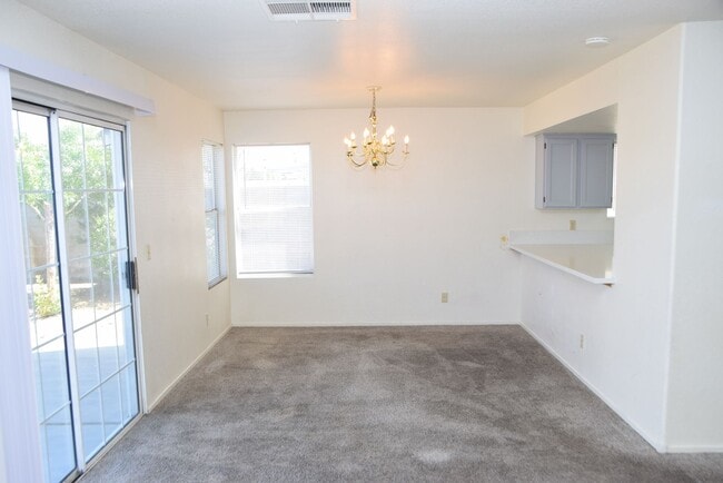 Building Photo - NORTHWEST - 2 STORY HOME - 4 BEDROOMS