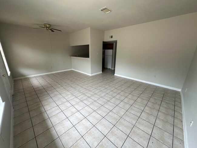 Building Photo - 12300 Hodges St