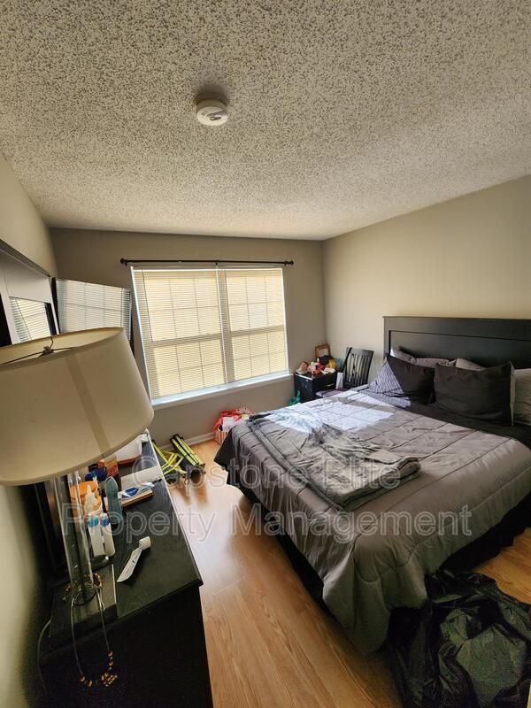 Building Photo - 268 Matthews Drive
