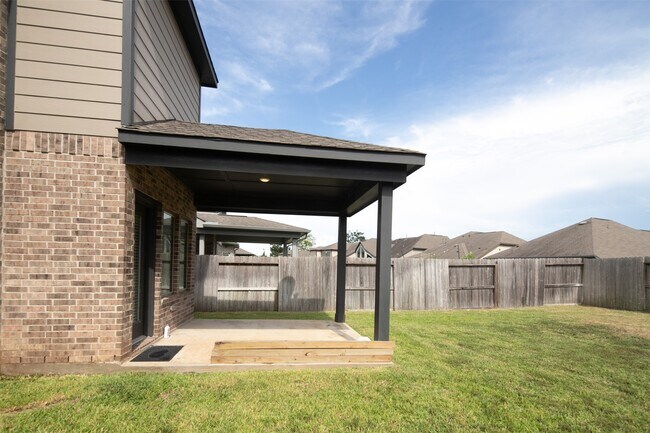 Building Photo - 8930 Emerald Cane Dr