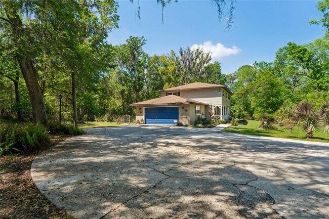 Building Photo - 20424 Marguerite Rd