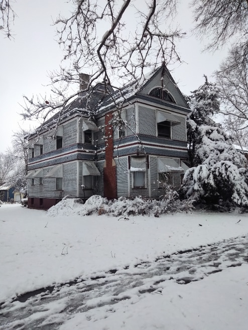 Building Photo - 816 W William St