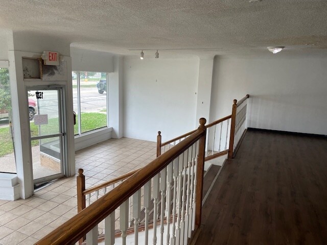 Building Photo - 1537 1st Ave SE