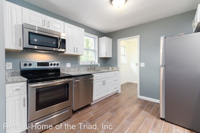 Building Photo - 3 br, 2 bath House - 2517 Netherwood Drive