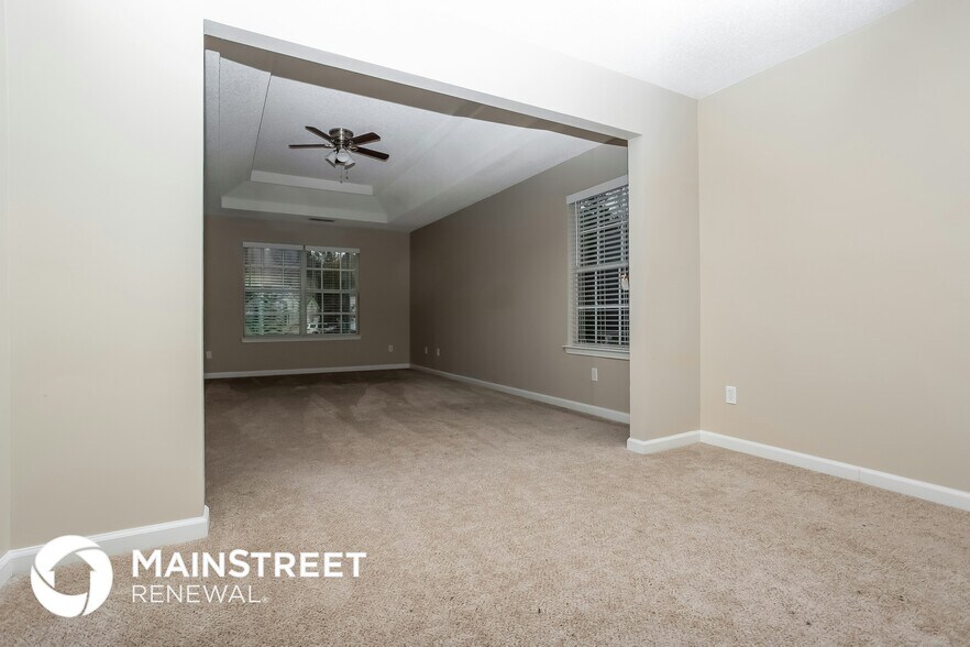 Building Photo - 1012 Ardwick Ct SE