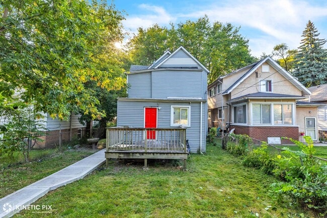 Building Photo - 8617 S Lowe Ave