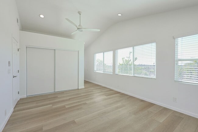 Building Photo - Peaceful 3BD/2BA Home in 55+ Community with Yard, Ocean View & Garage