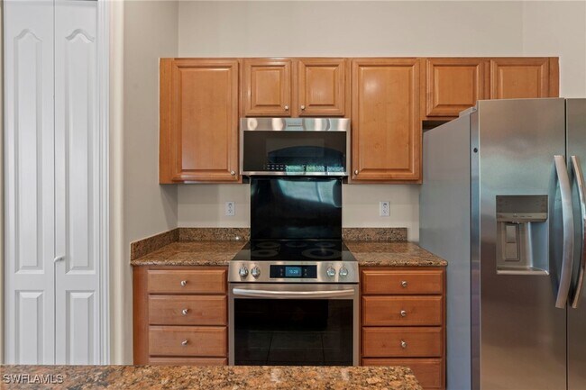 Building Photo - 1248 Carpazi Ct