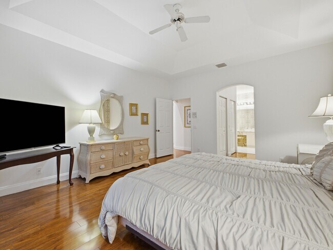 Building Photo - 4378 Danielson Dr