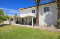 Building Photo - FURNISHED RENTAL AVAILABLE May 1, 2026 - November 30, 2026