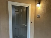 Building Photo - Well-Kept 1 Bedroom, 1 Bath Condo in East Petaluma