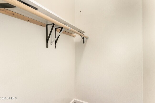 Building Photo - 1708 N Daffodil St