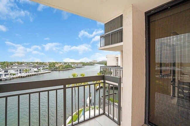 Building Photo - 2697 N Ocean Blvd