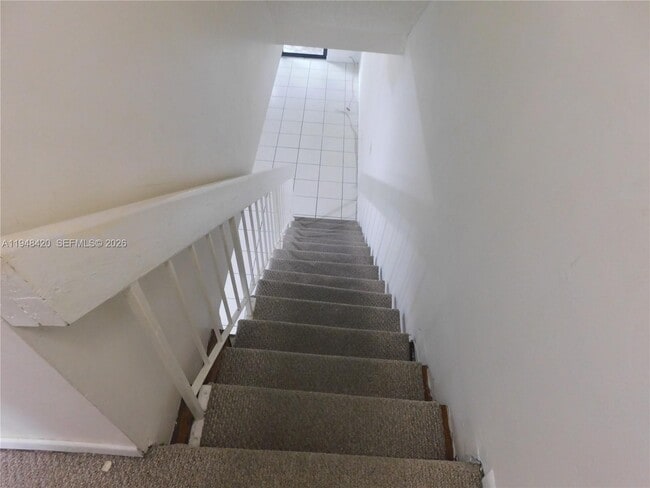 Building Photo - 1121 SW 105th Ave