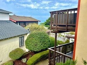 Building Photo - 185C -TL - CS