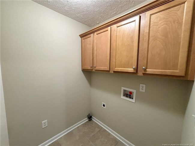 Building Photo - 5334 Holland Park Ave