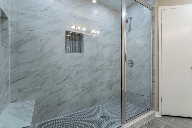 Building Photo - 10639 Autumn Meadow Ln