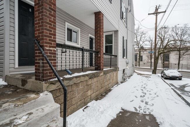 Building Photo - 120 North Mathilda Street