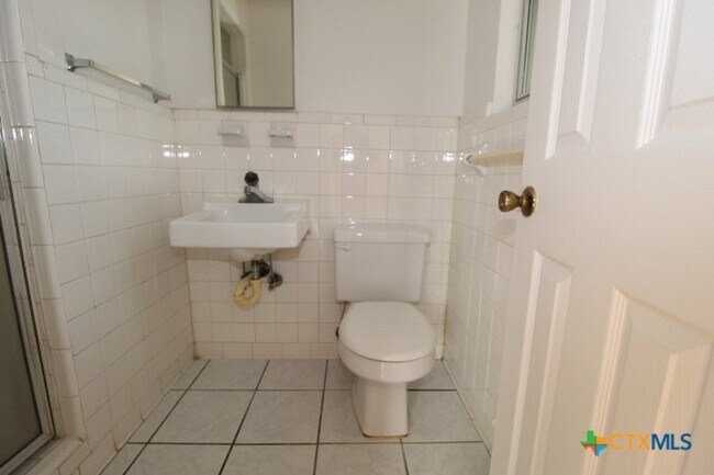 Building Photo - 502 S 9th St