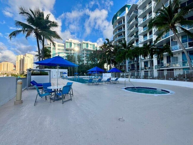 Building Photo - 3029 NE 188th St