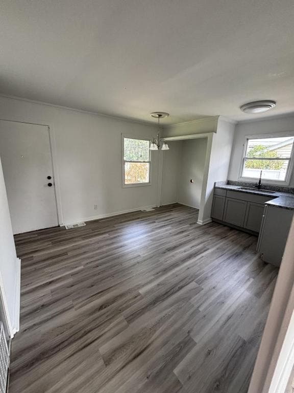 Building Photo - 4487 Thompson Dr