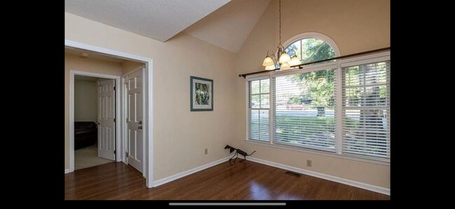 Building Photo - 4512 Emmit Dr