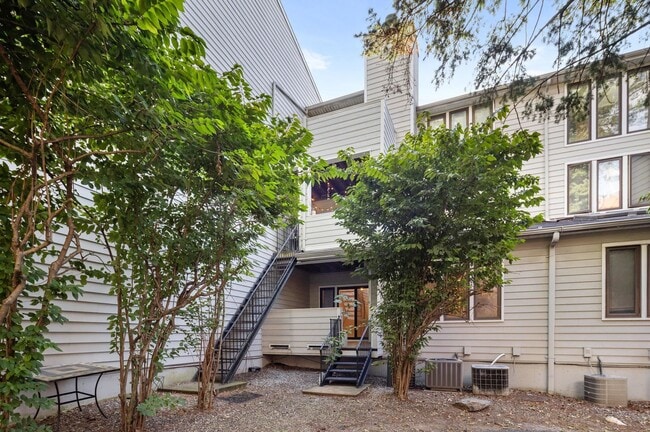 Building Photo - 766 Spinnaker Ct