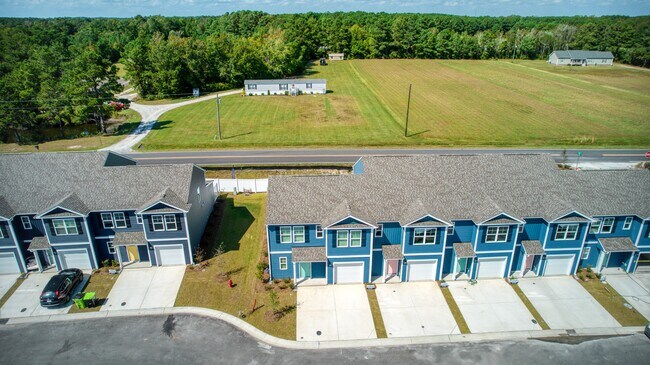 Building Photo - 109 S Grassland Rd