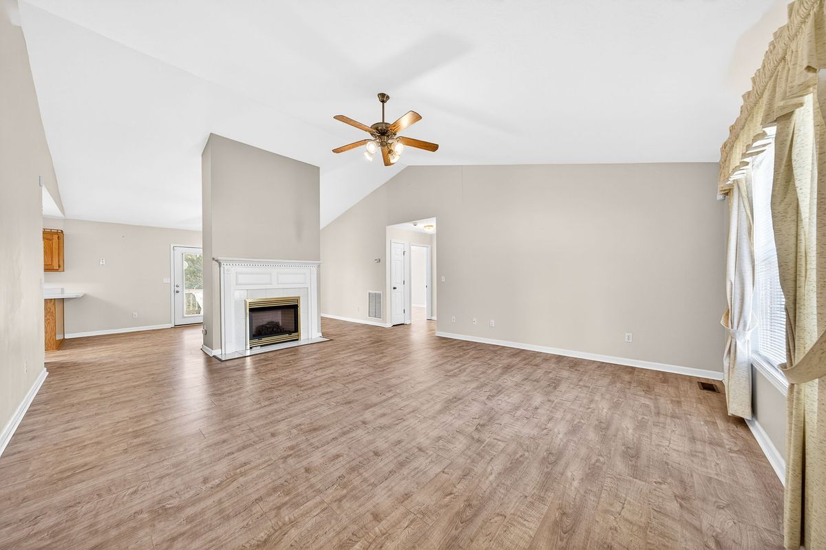 Building Photo - 39 Calloway Dr