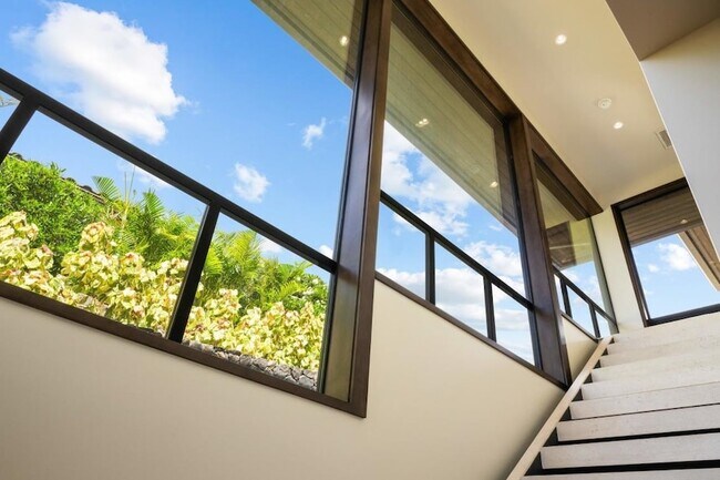 Building Photo - 70 Lewa Lani Pl