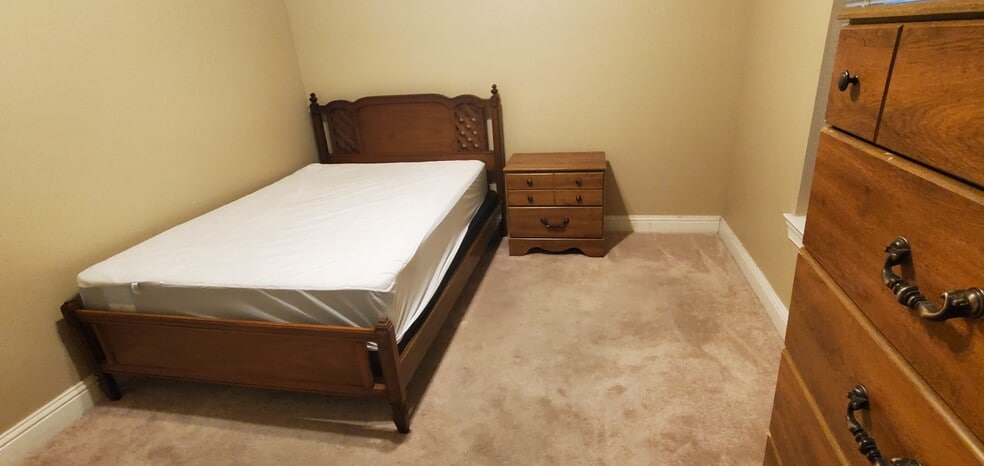 Building Photo - 809 Summer Breeze Dr