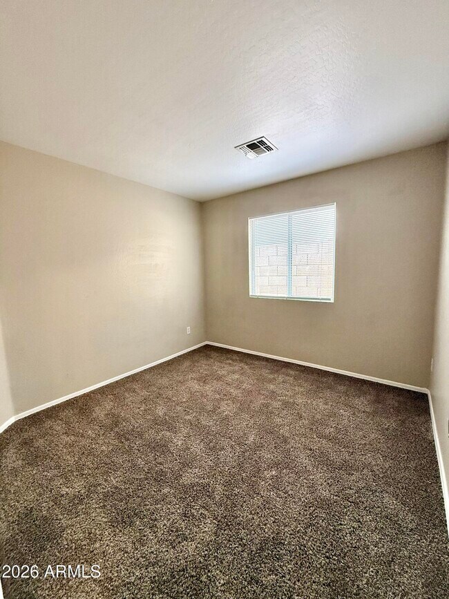 Building Photo - 1622 S 229th Ave