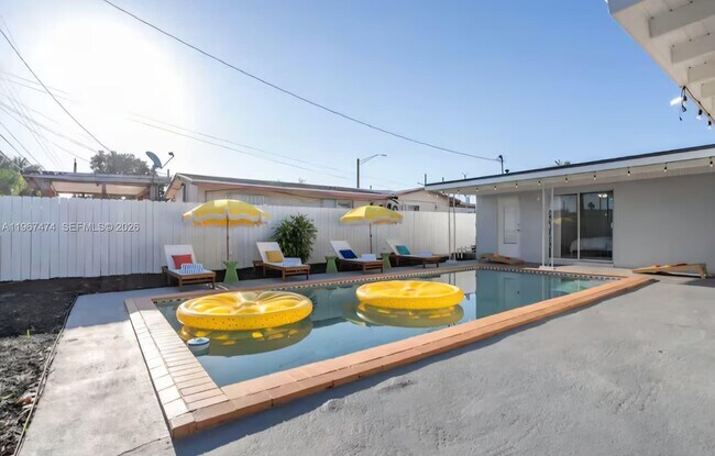 Building Photo - 7881 Sheridan St