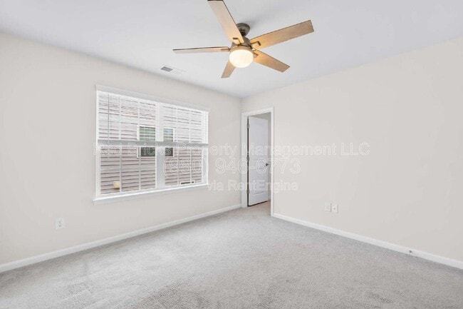 Building Photo - 2207 Restina Dr