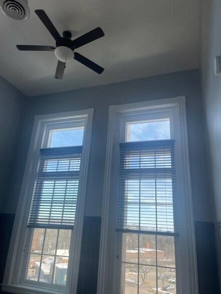 Building Photo - 60-64 High Street Unit 3