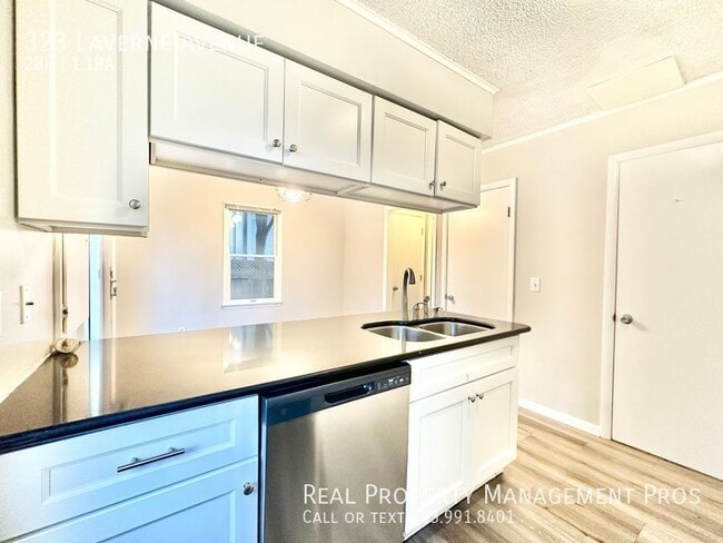 Building Photo - 323 Laverne Ave