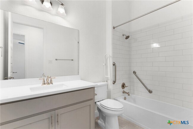 Building Photo - 746 Faith Dr