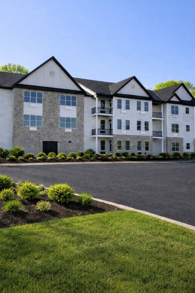 Building Photo - Hampton Square